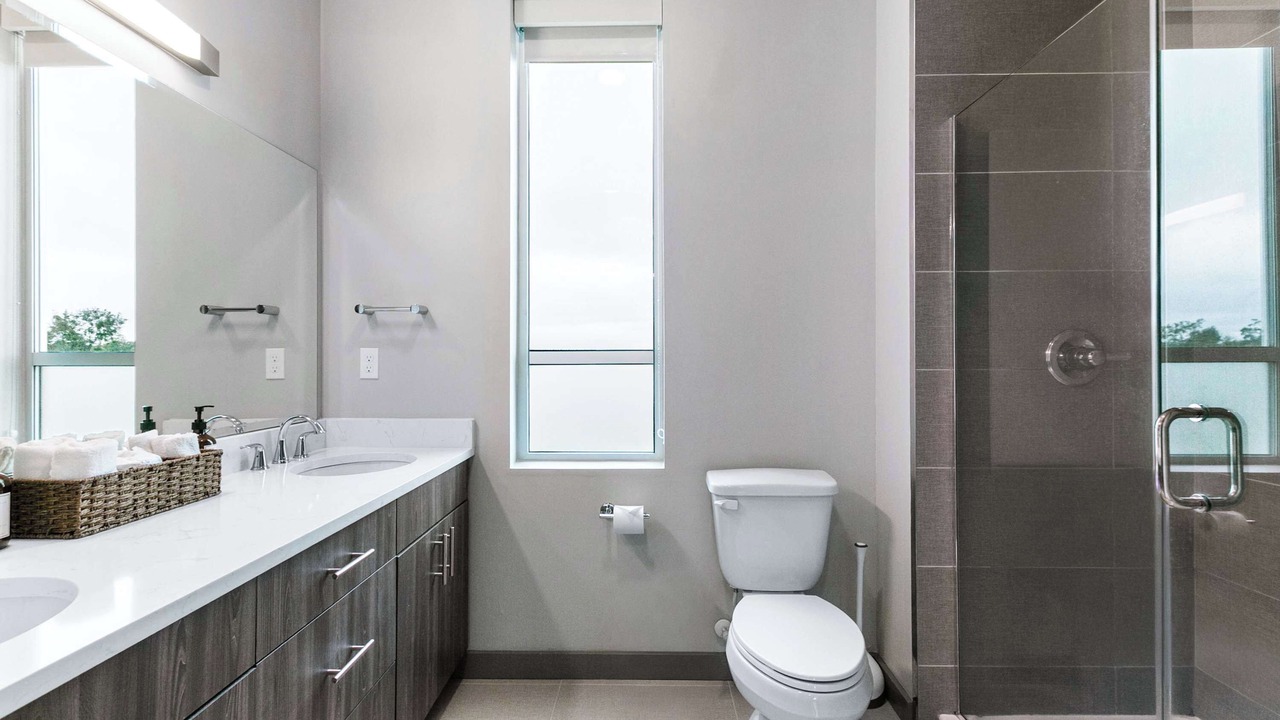 Photo of Bathroom in Highlands - Perkins
