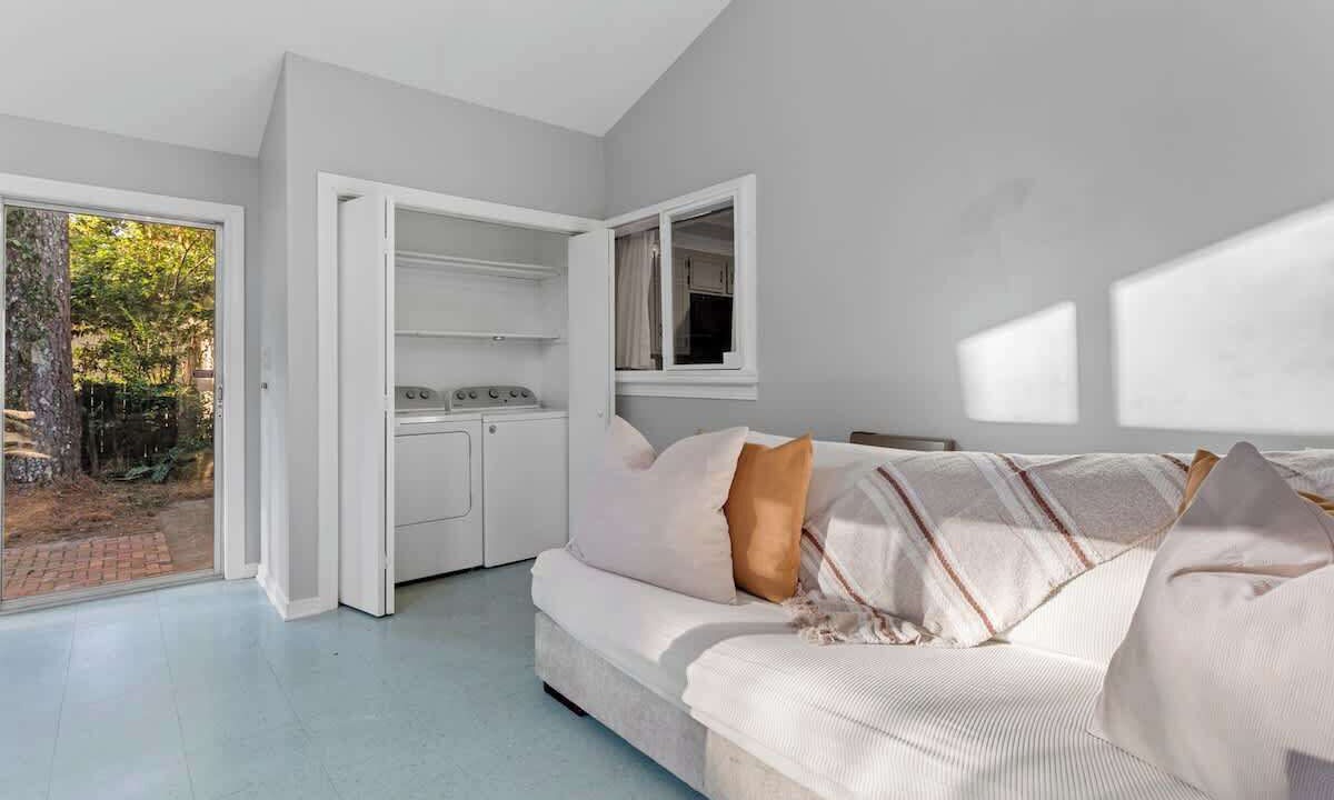 Photo of Bedroom in Tougaloo