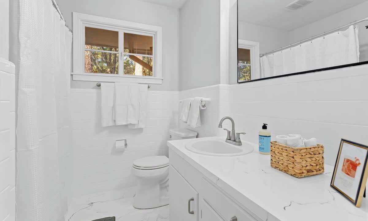 Photo of Bathroom in Tougaloo