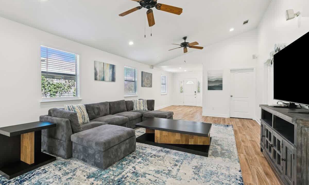 Photo of Livingroom in Harahan