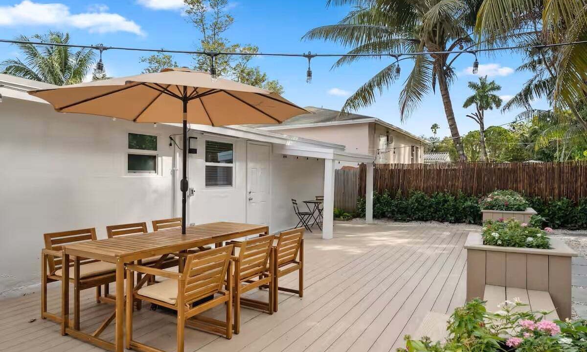 Photo of Outdoor in North Miami