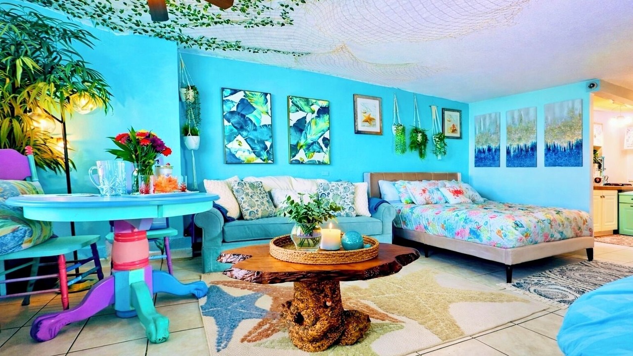 Photo of Bedroom in Rogers Seabreeze