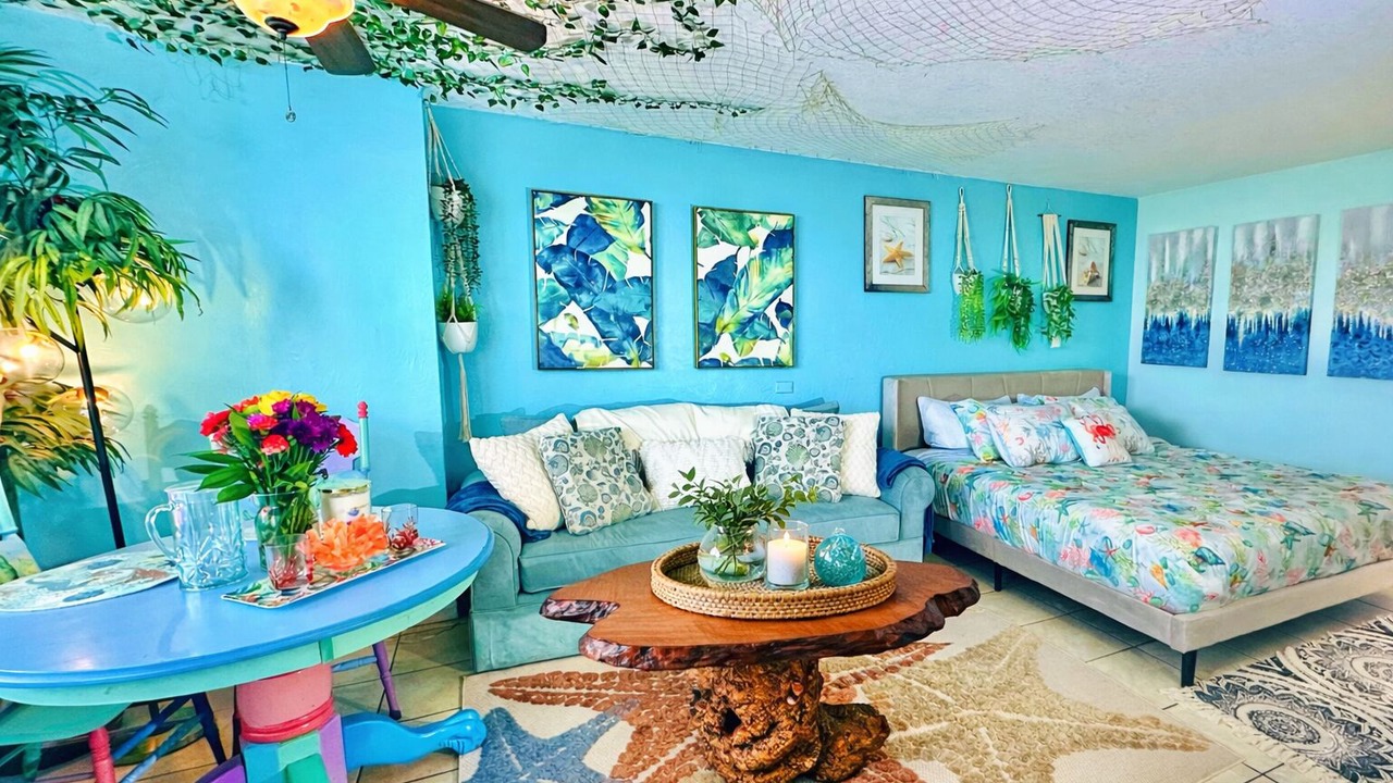 Photo of Bedroom in Rogers Seabreeze