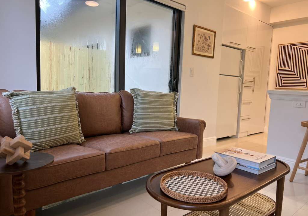 Photo of Livingroom in Beverly Heights