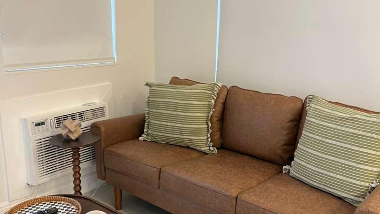 Photo of Livingroom in Beverly Heights