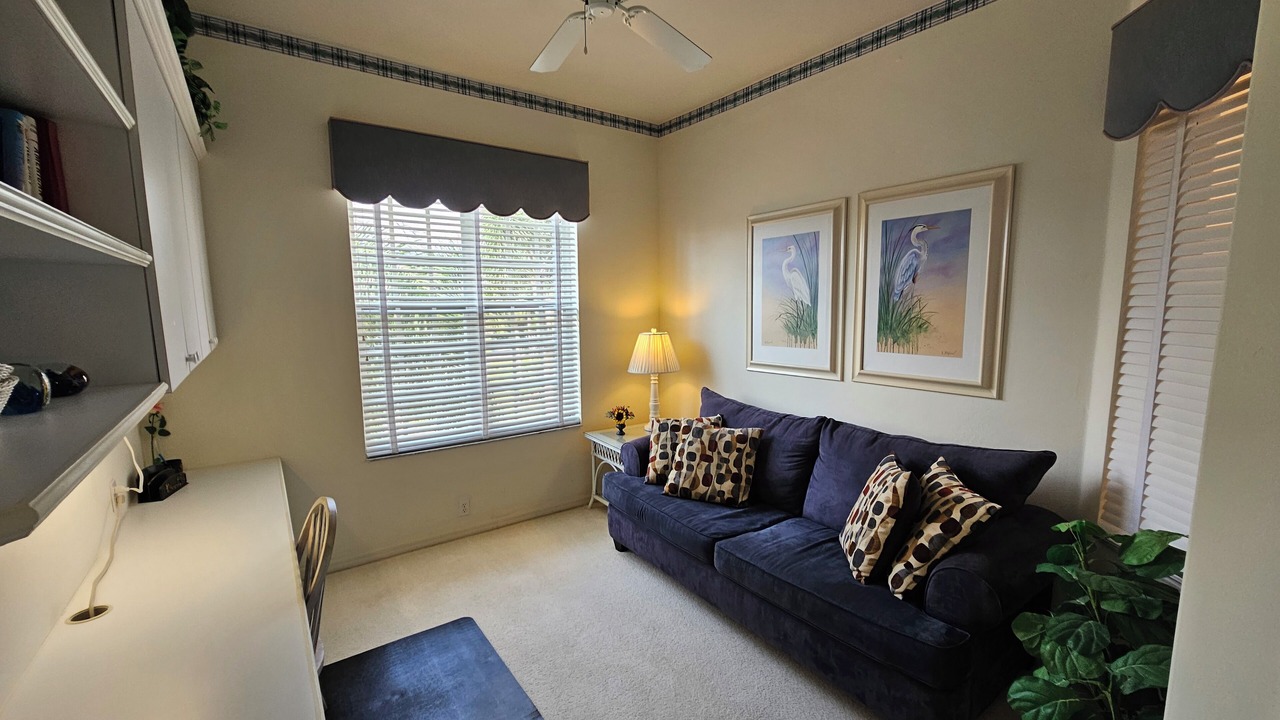 Photo of Livingroom in Tropical Cove
