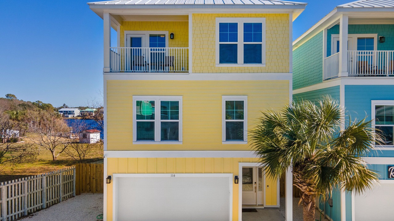 Photo of Outdoor in Fort Bay