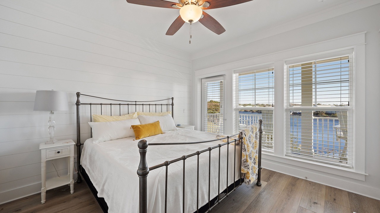 Photo of Bedroom in Fort Bay