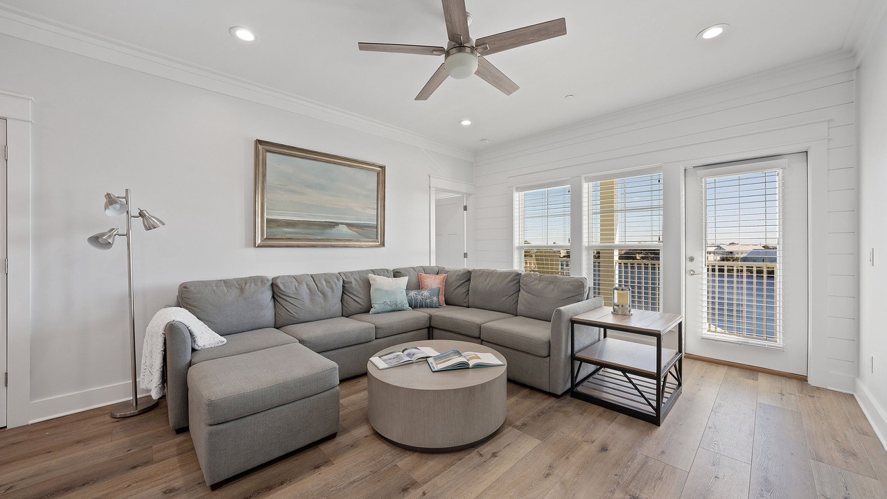 Photo of Livingroom in Fort Bay