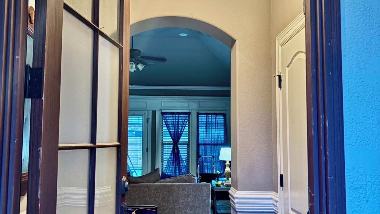 Photo of Livingroom in Red Chute