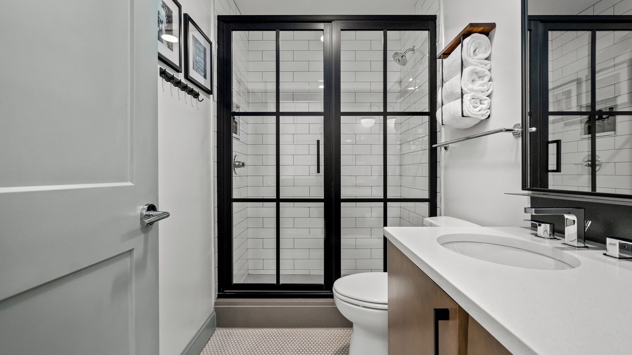 Photo of Bathroom in Central City
