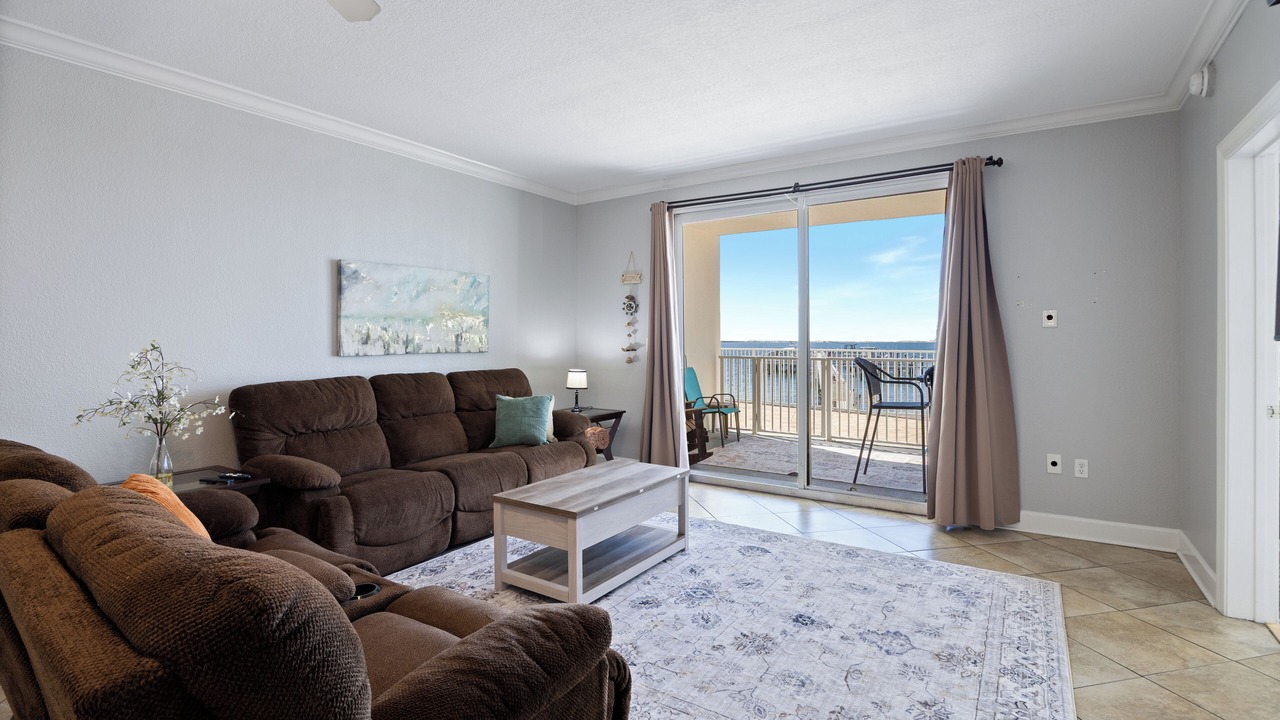 Photo of Livingroom in Ono Island