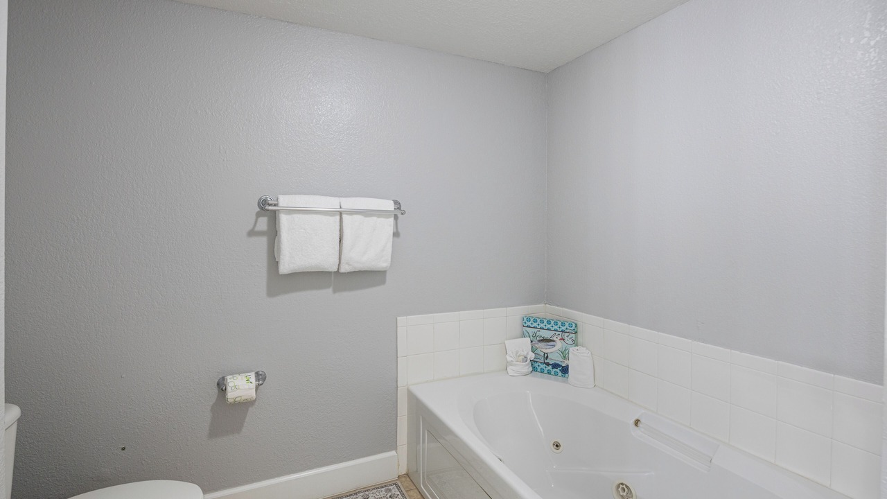 Photo of Bathroom in Ono Island