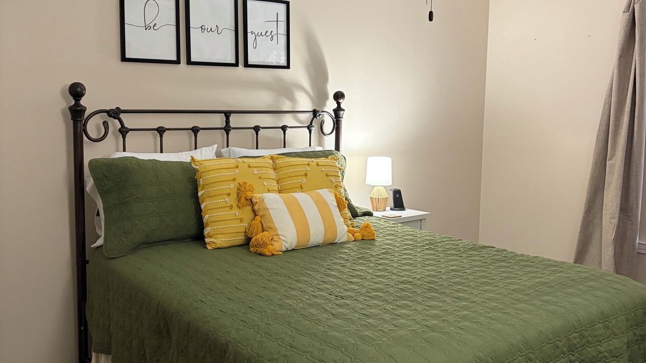 Photo of Bedroom in Dadeville