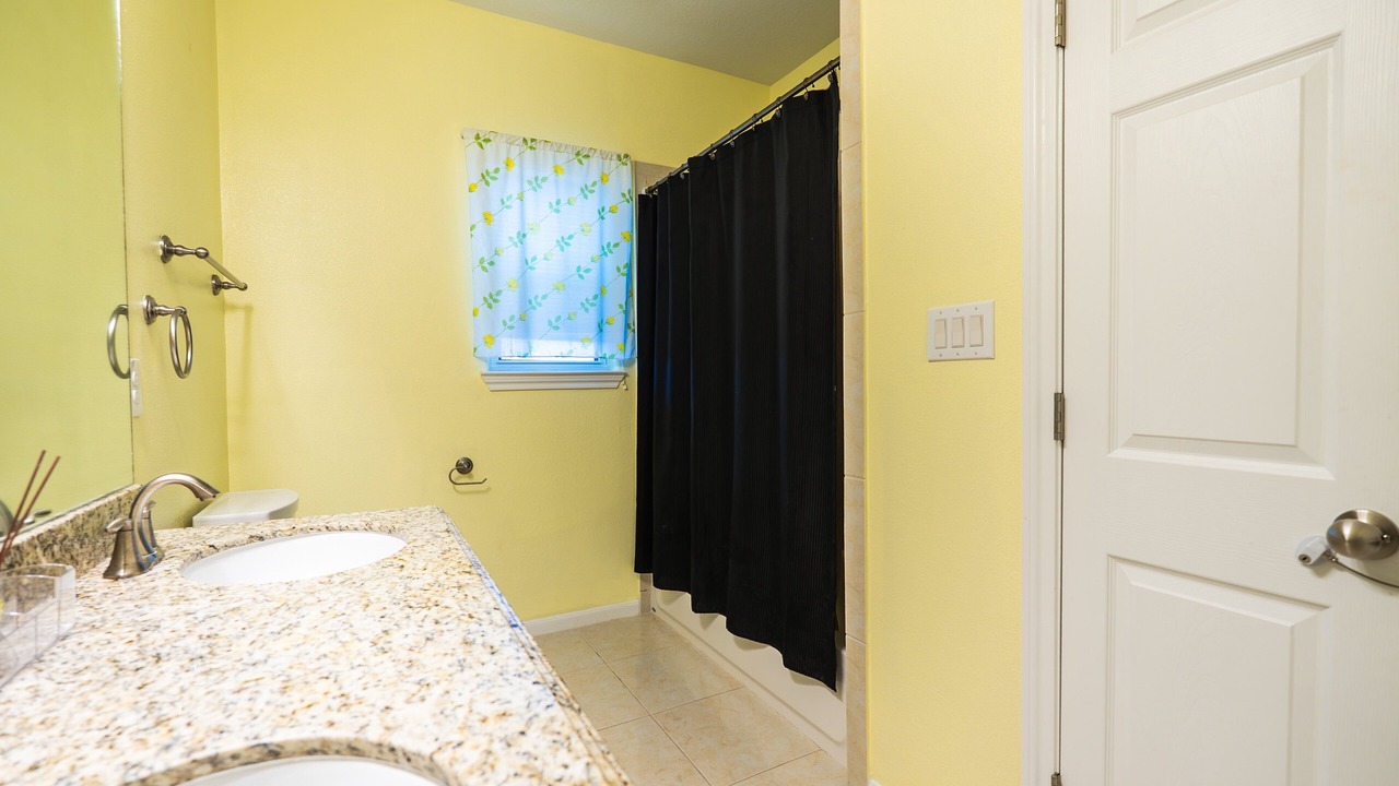 Photo of Bathroom in Port Bolivar