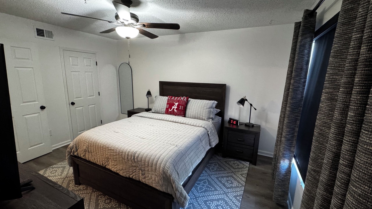 Photo of Bedroom in Tuscaloosa