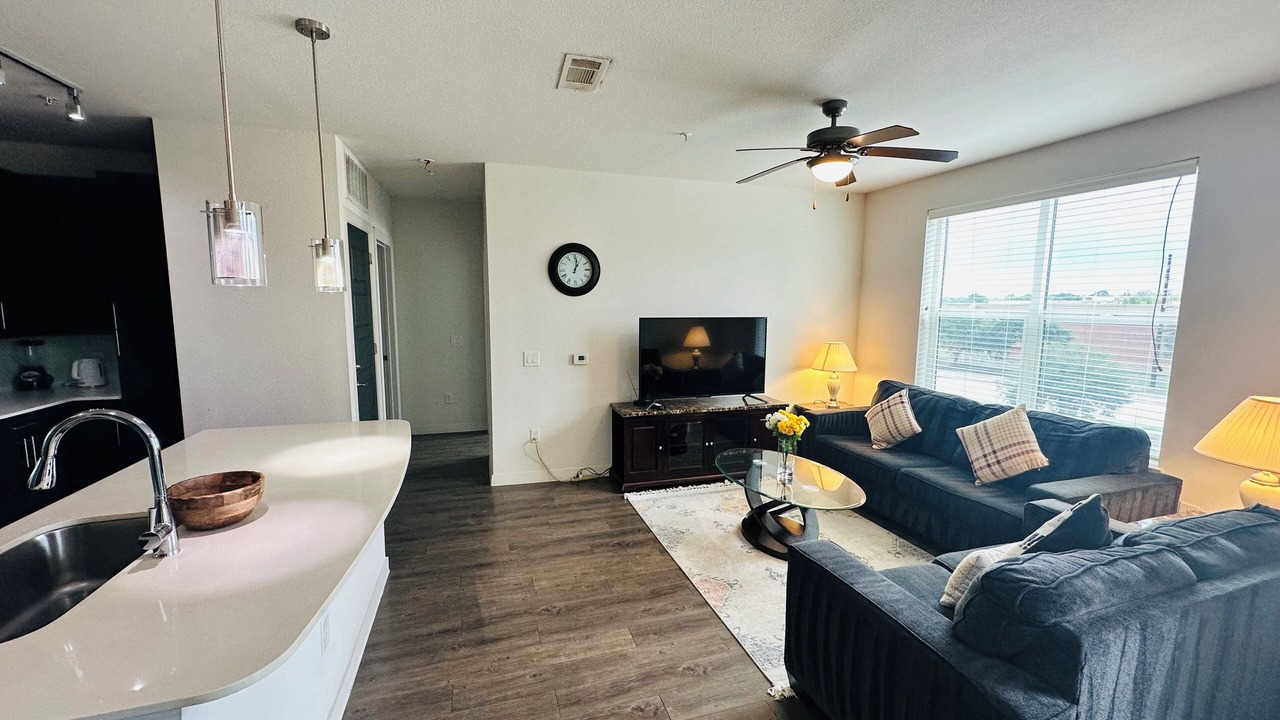 Photo of Livingroom in Braeswood Place