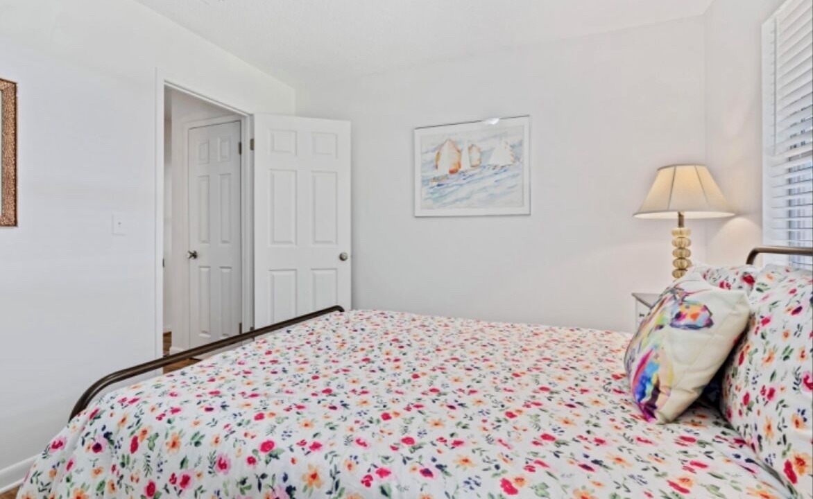 Photo of Bedroom in Point Clear