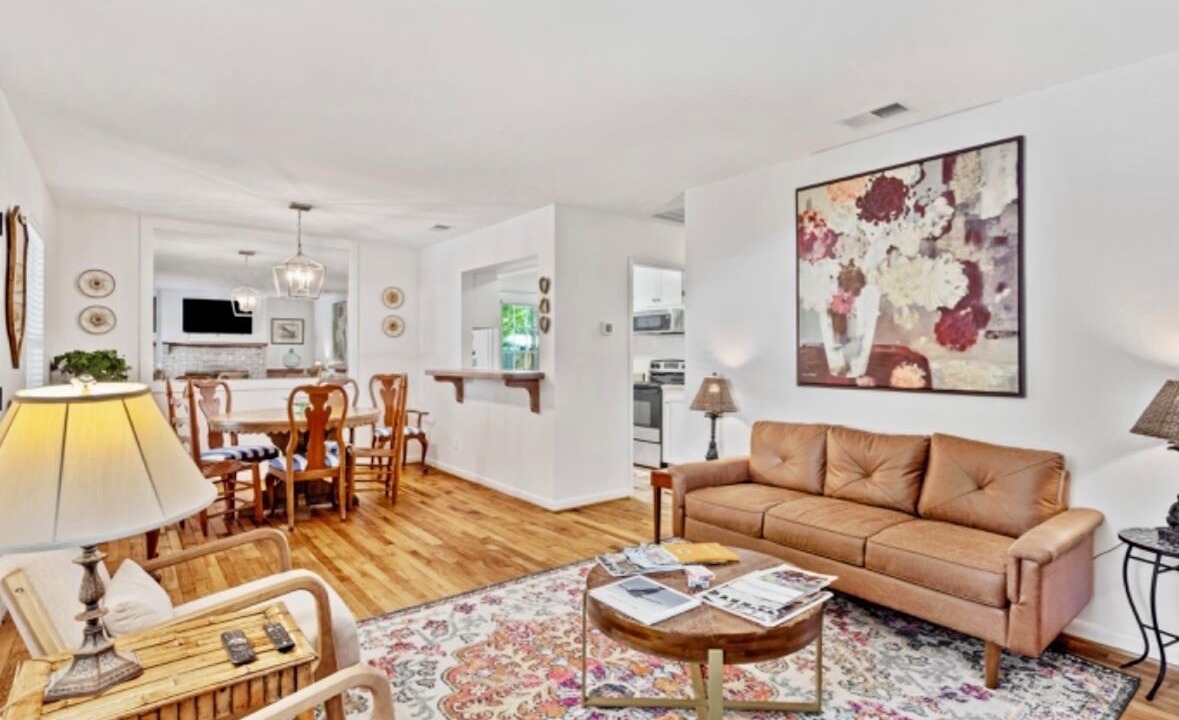 Photo of Livingroom in Point Clear