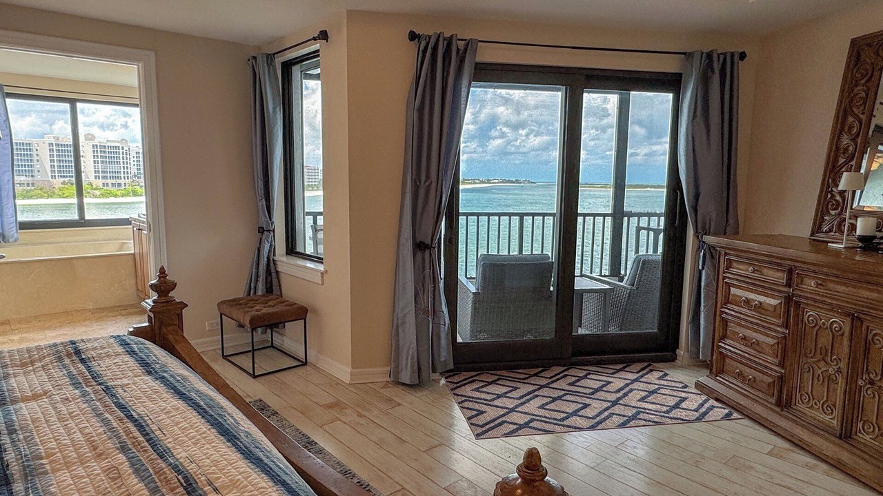 Photo of Bedroom in Isles of Capri