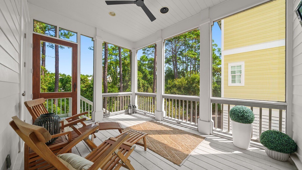 Photo of Patio Balcony in Lakeside at Blue Mountain Beach