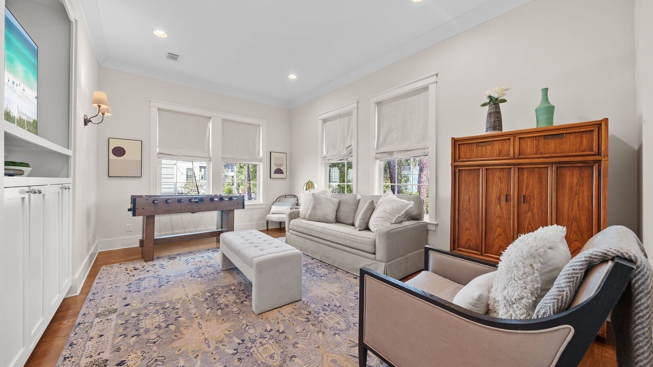 Photo of Livingroom in Lakeside at Blue Mountain Beach