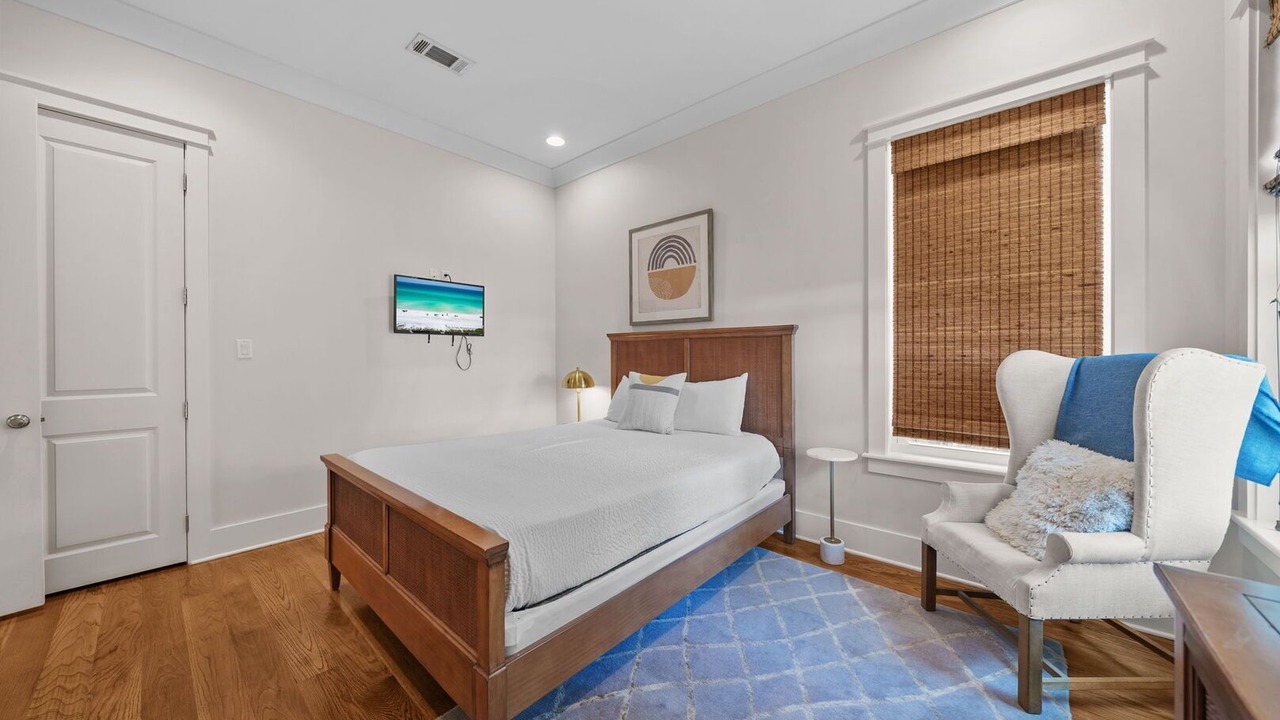 Photo of Bedroom in Lakeside at Blue Mountain Beach