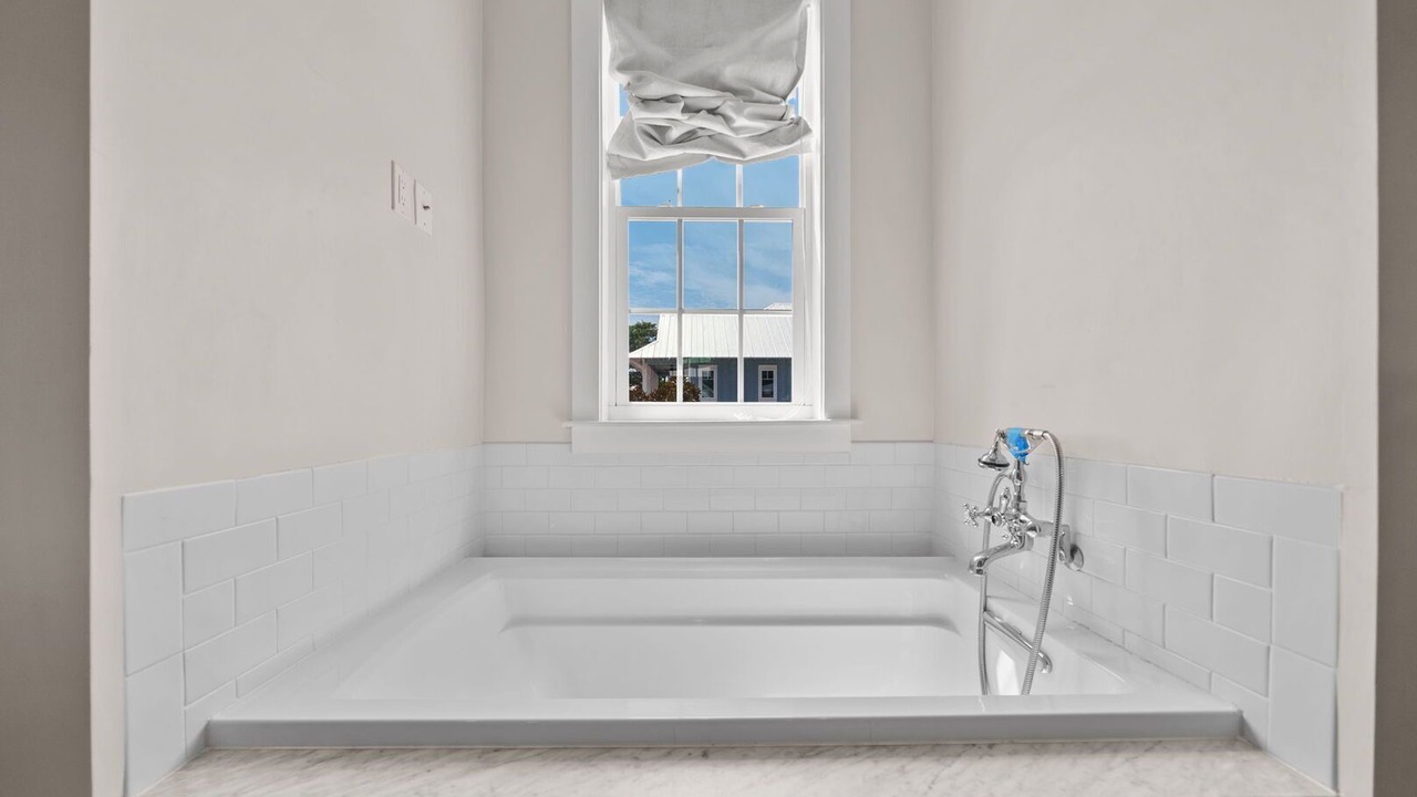 Photo of Bathroom in Lakeside at Blue Mountain Beach