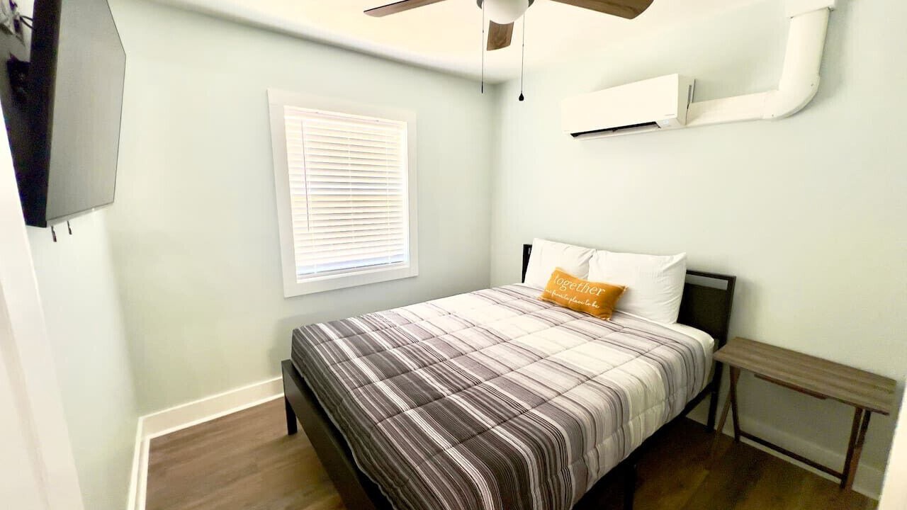 Photo of Bedroom in Laguna Beach