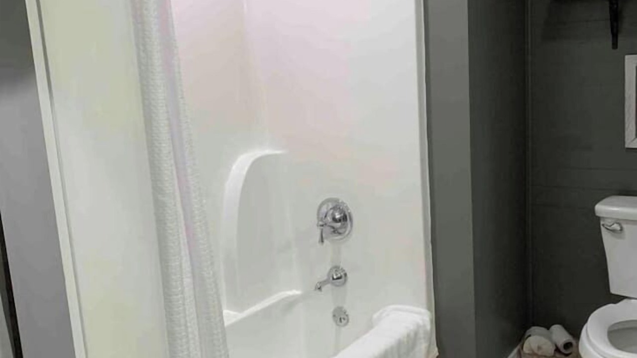 Photo of Bathroom in Fort Payne