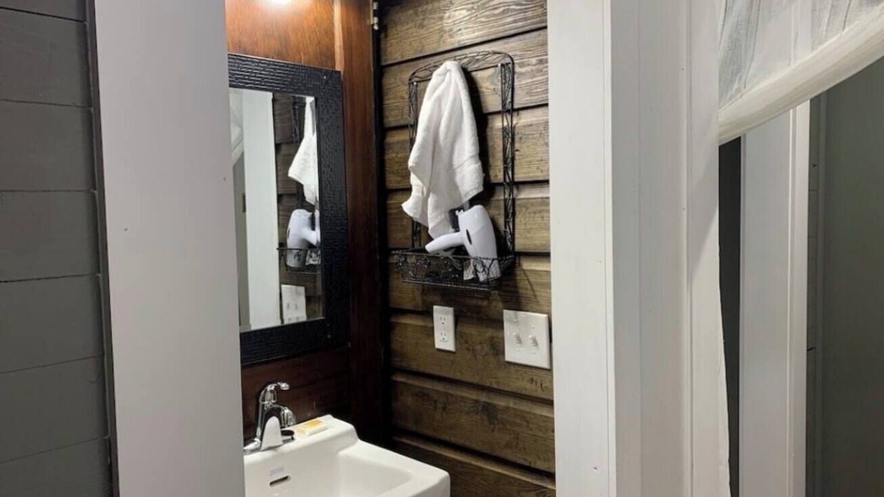 Photo of Bathroom in Fort Payne