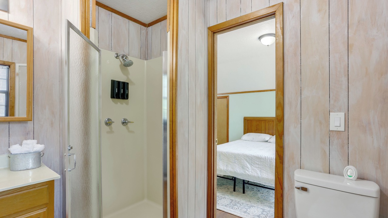 Photo of Bathroom in Hemphill