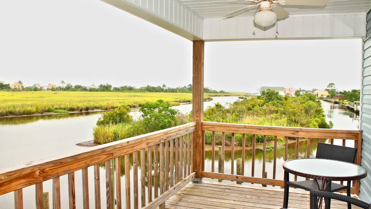 Photo of Patio Balcony in Shoreline Park