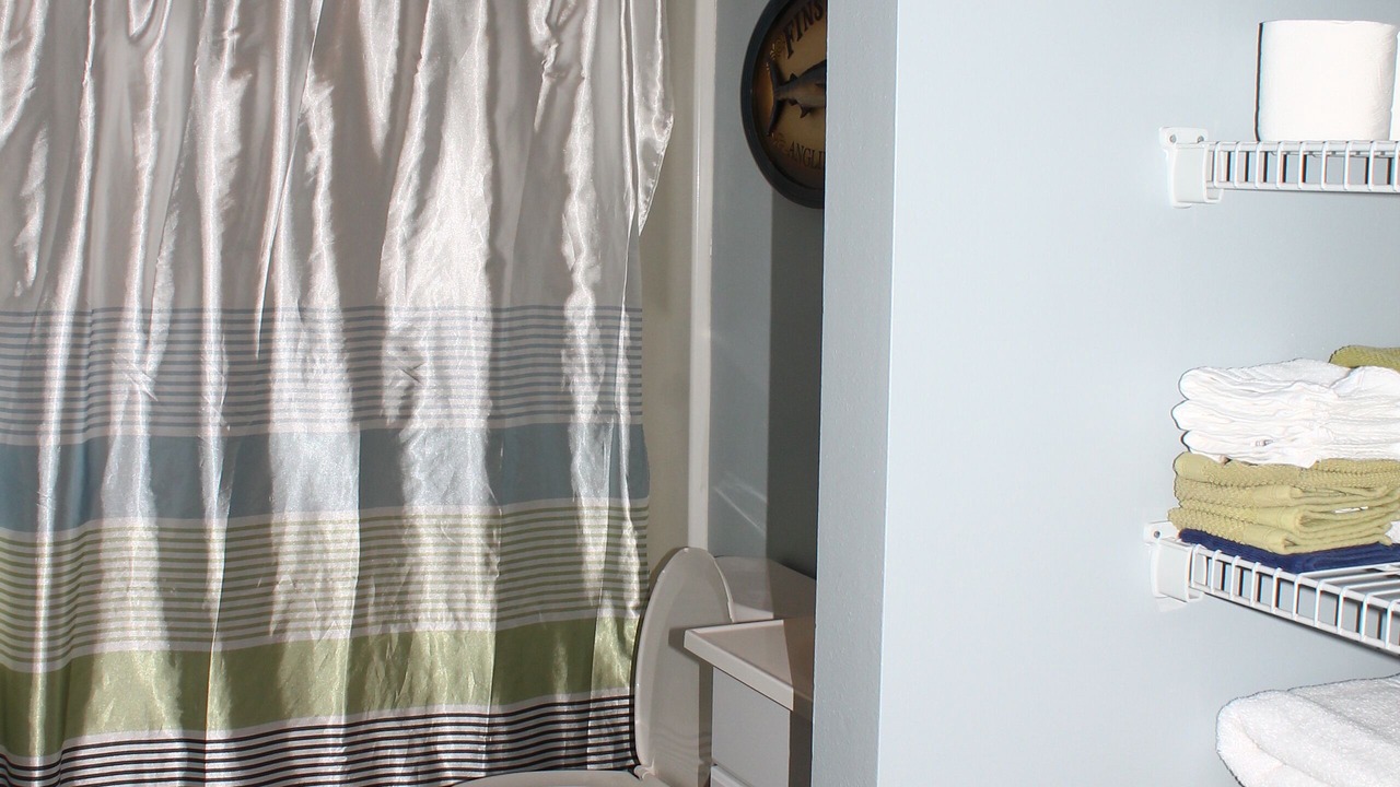 Photo of Bathroom in Shoreline Park