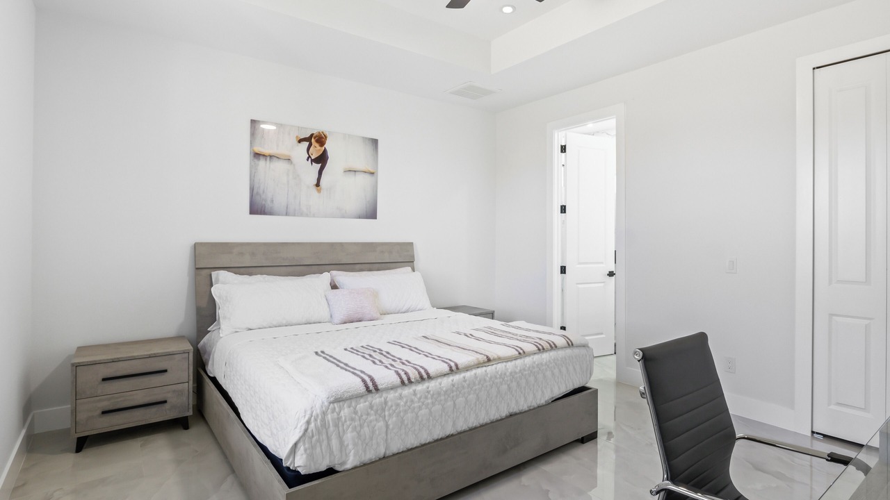 Photo of Bedroom in Diplomat