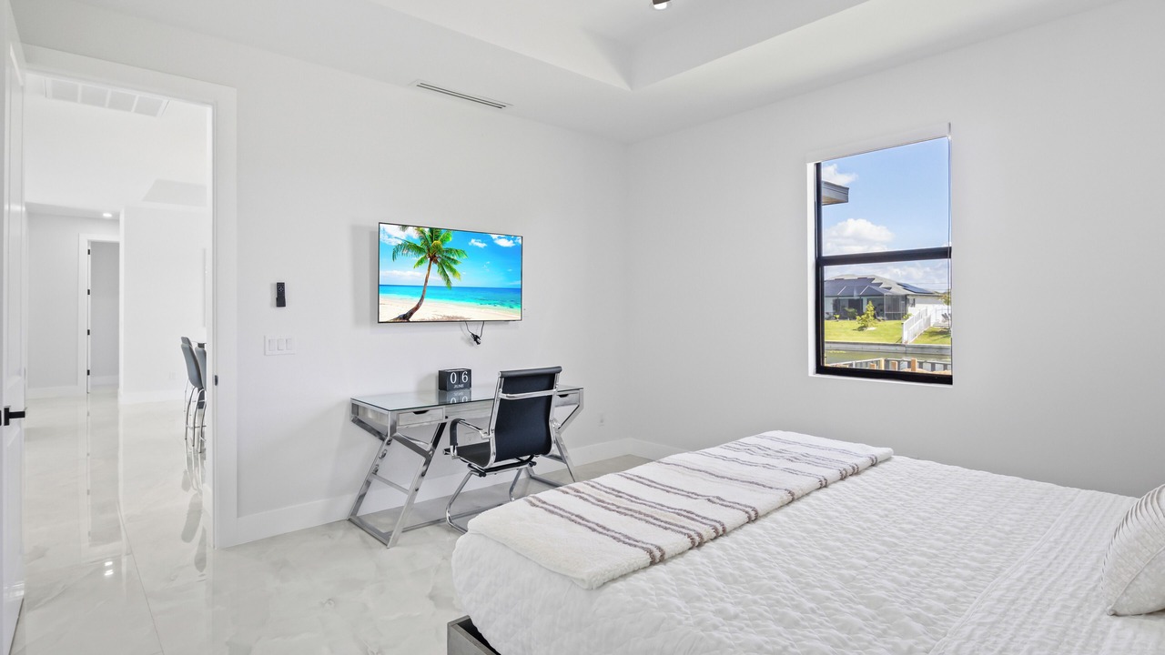 Photo of Bedroom in Diplomat