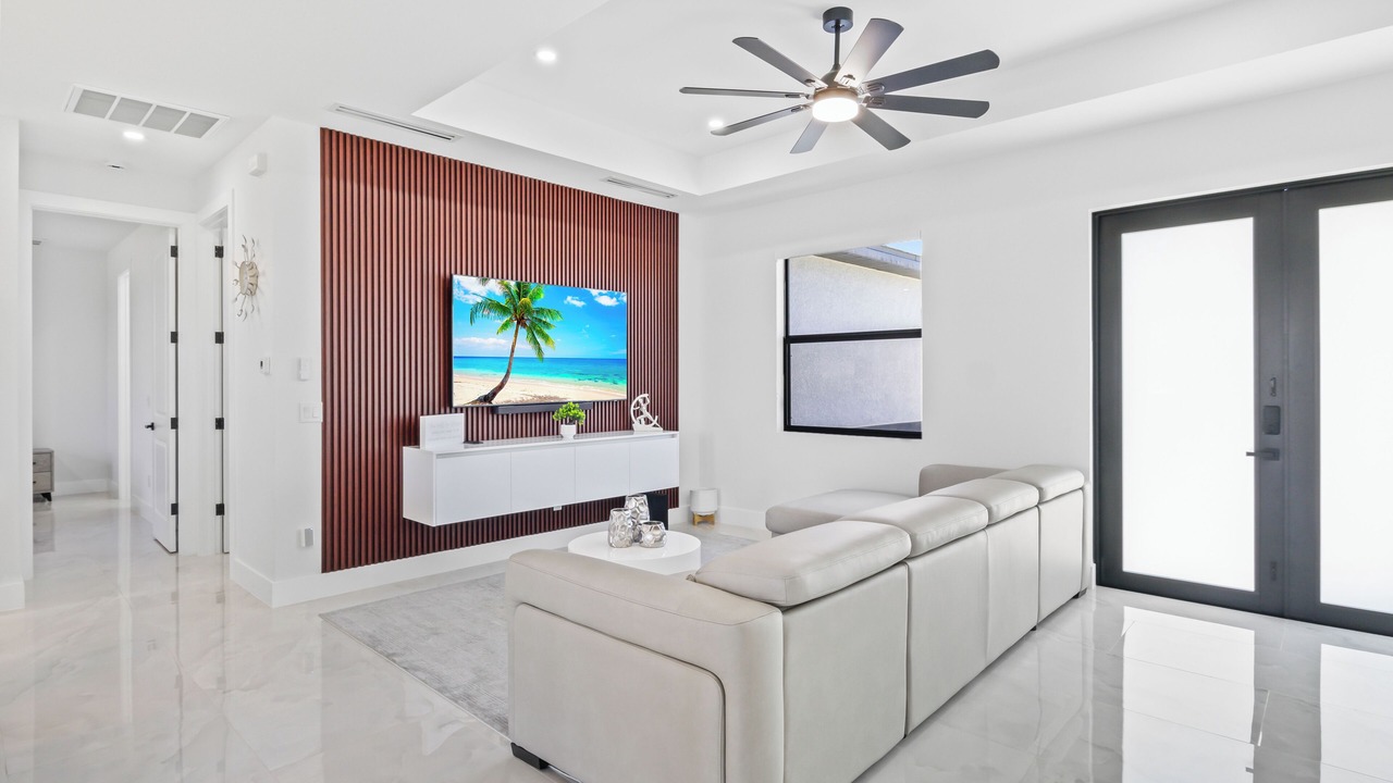 Photo of Livingroom in Diplomat