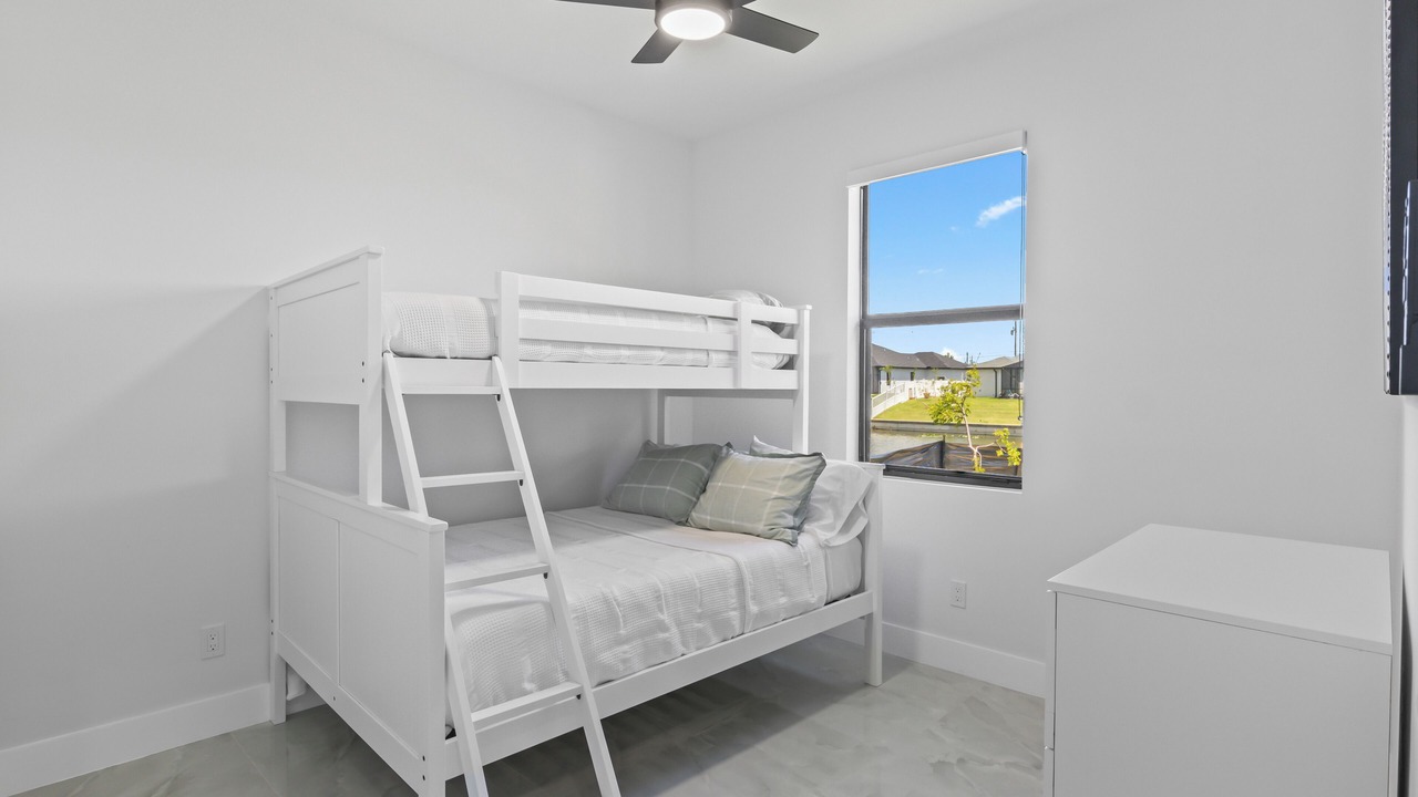 Photo of Bedroom in Diplomat