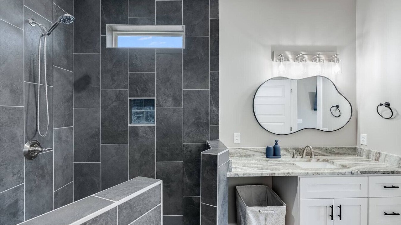 Photo of Bathroom in Upper Grand Lagoon