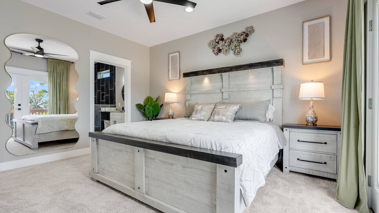 Photo of Bedroom in Upper Grand Lagoon