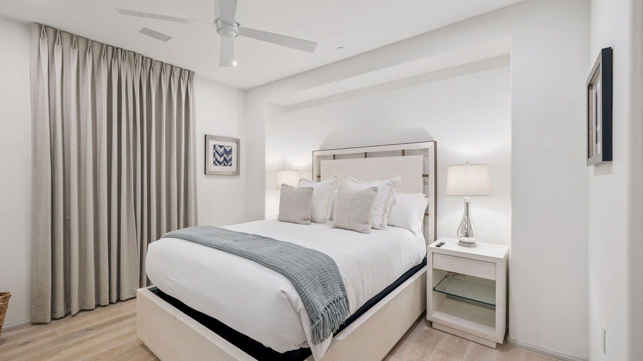 Photo of Bedroom in Seacrest