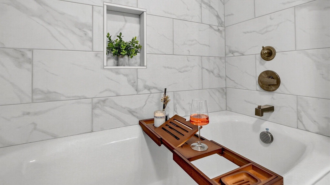 Photo of Bathroom in Shoreline Park