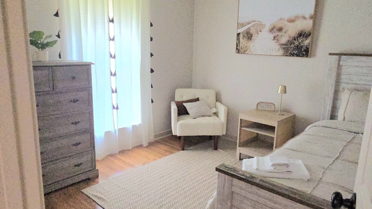 Photo of Bedroom in Crown Point