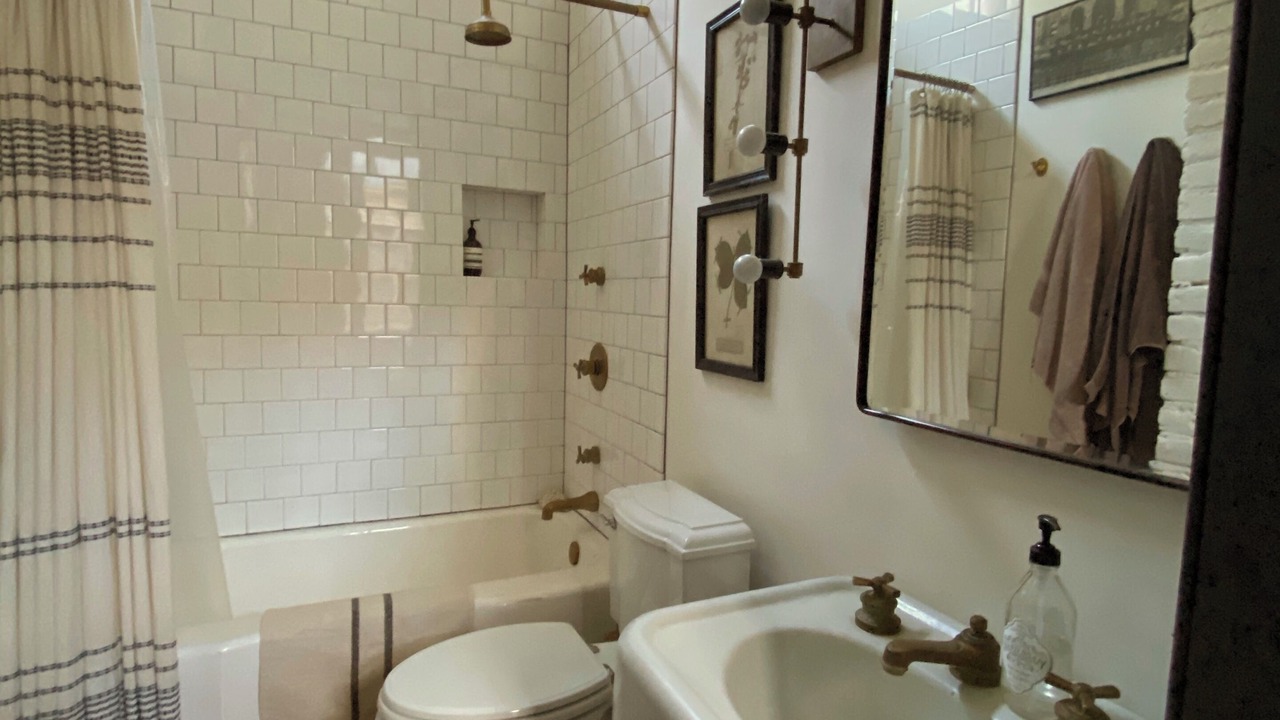 Photo of Bathroom in Treme
