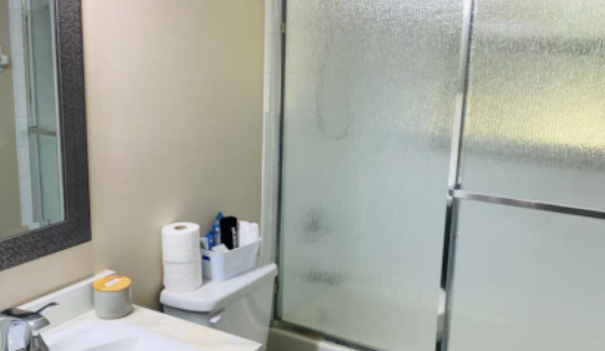 Photo of Bathroom in Fort King District