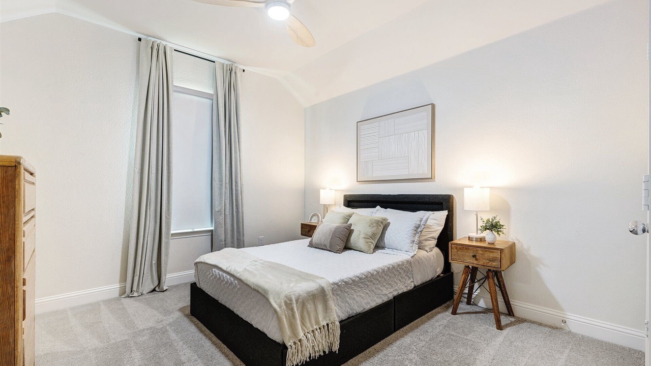 Photo of Bedroom in Royse City