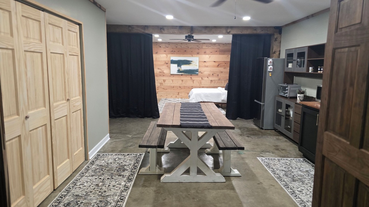 Photo of Bedroom in Mississippi City