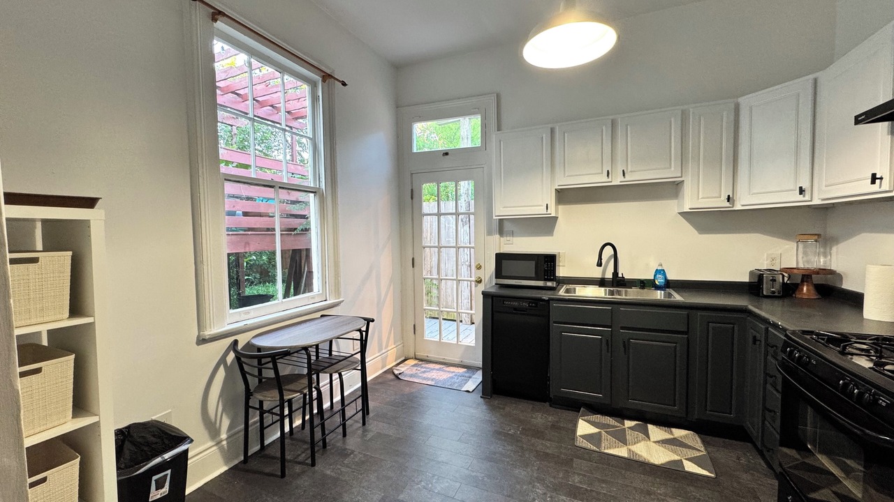 Photo of Kitchen in Mid-City