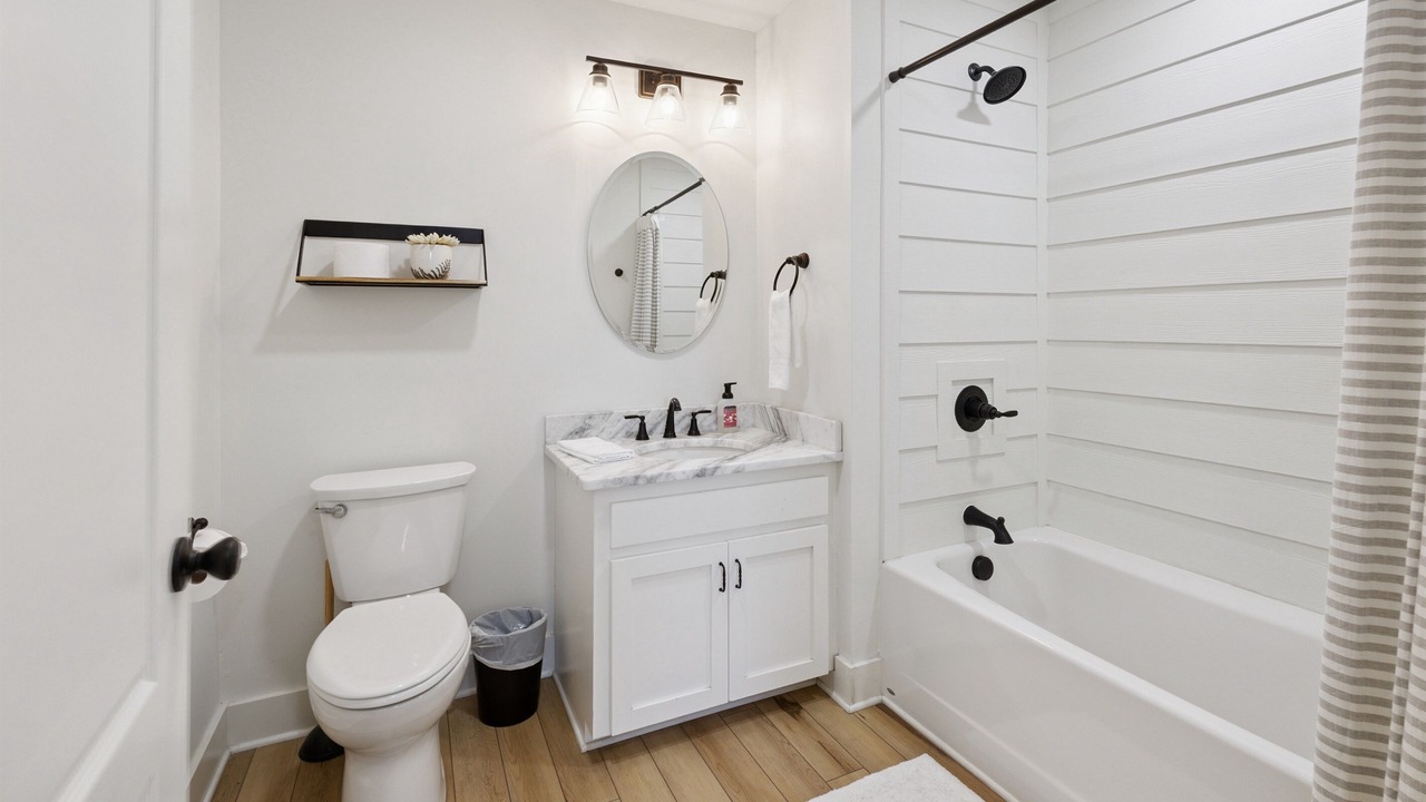 Photo of Bathroom in Laurel