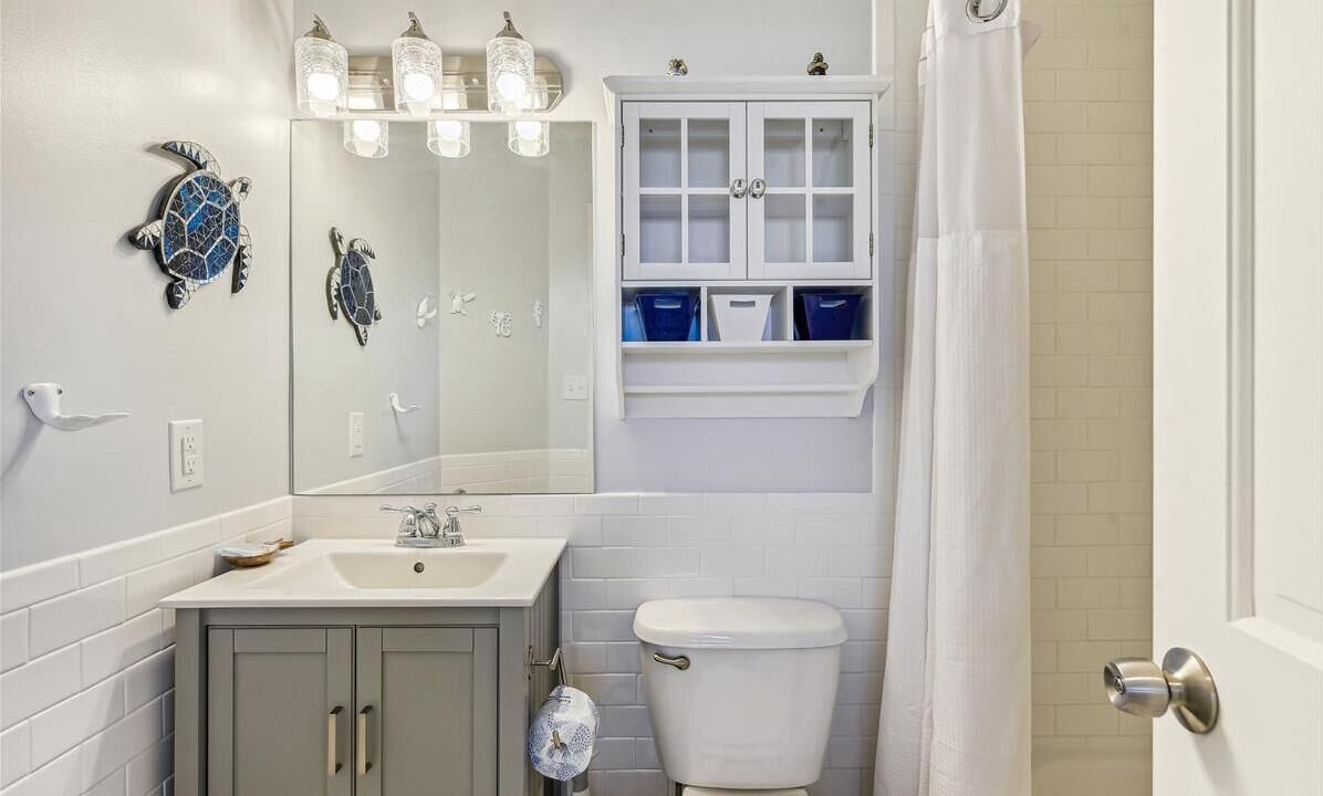 Photo of Bathroom in Treasure Beach Village